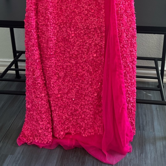 SHERRI HILL | 54330 One Shoulder High Slit Sequin Dress in Neon Pink | Size 0 - Picture 10 of 16